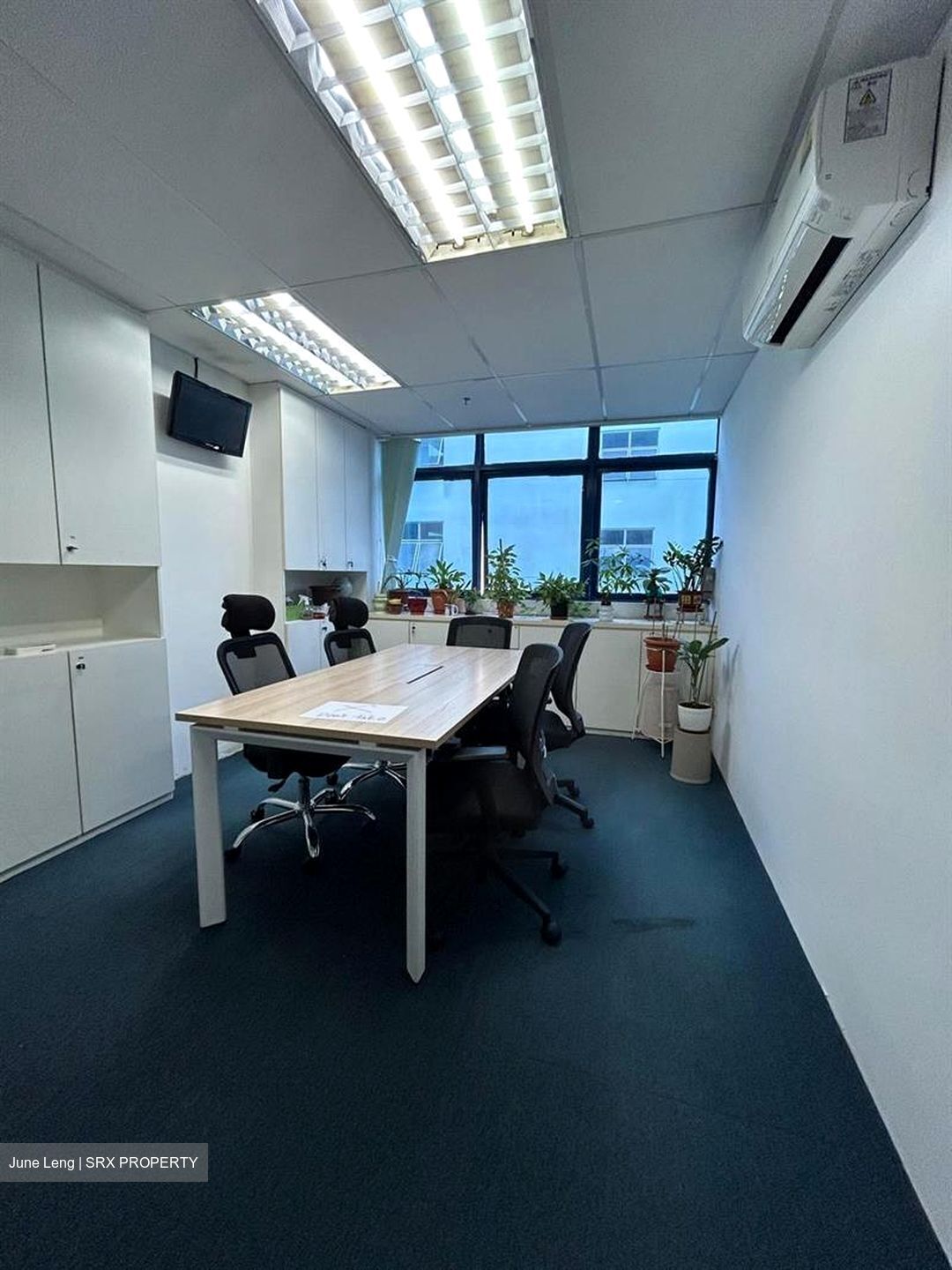 Heng Loong Building (D23), Factory #501472931